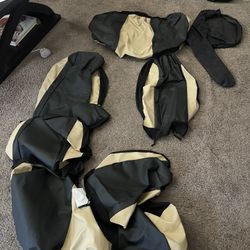 Car Cover Seats . ( Not Free ) 