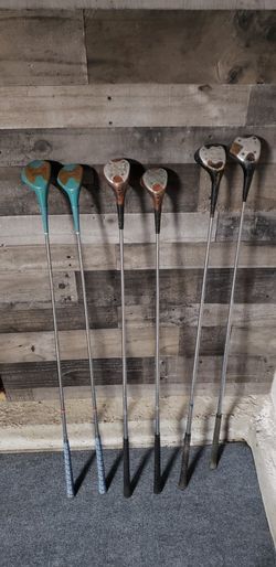 Vintage Wilson Wood Glubs 