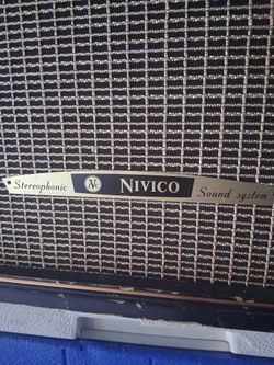 Vintage record player/radio