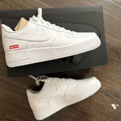 Supreme AF1 Size 7M And Size 7.5M Brand New