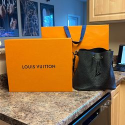 Louis Vuitton Neonoe Bag MM Monogram ALL BLACK & GOLD