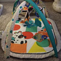 A Little Play Mat For Baby When Sitting Up 