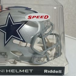 Dat Nguyen signed mini helmet