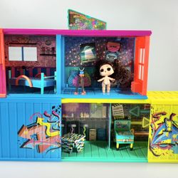 L.O.L. Surprise! Clubhouse Playset Doll and Furniture Accessories