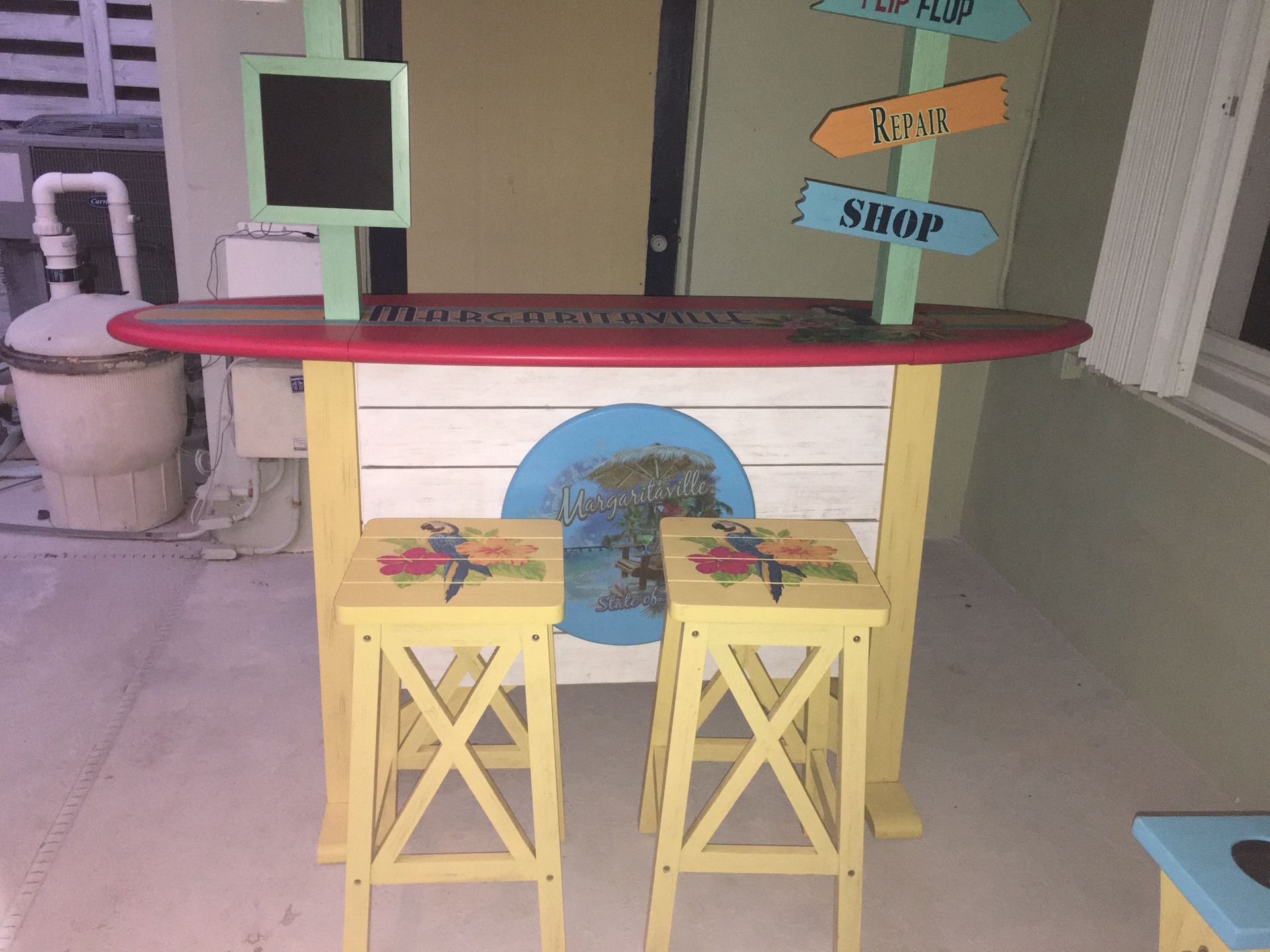 Margaritaville bar and stools for Sale in Lake Worth, FL OfferUp