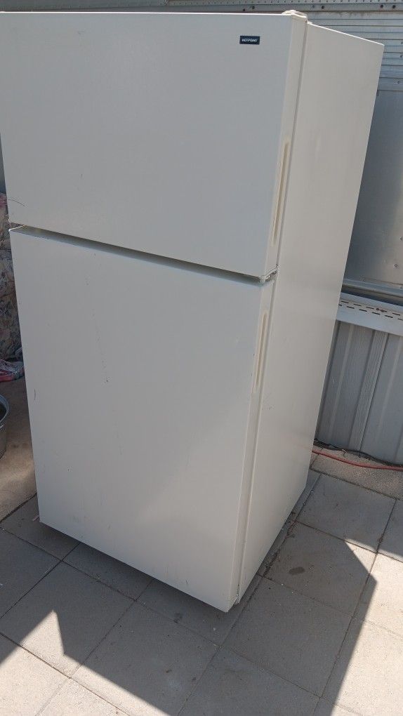 Apartment Size Refrigerator