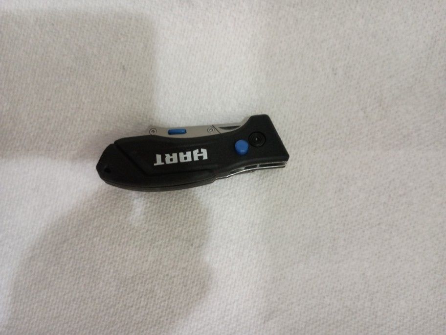 Hart Compact Flip Utility Knife