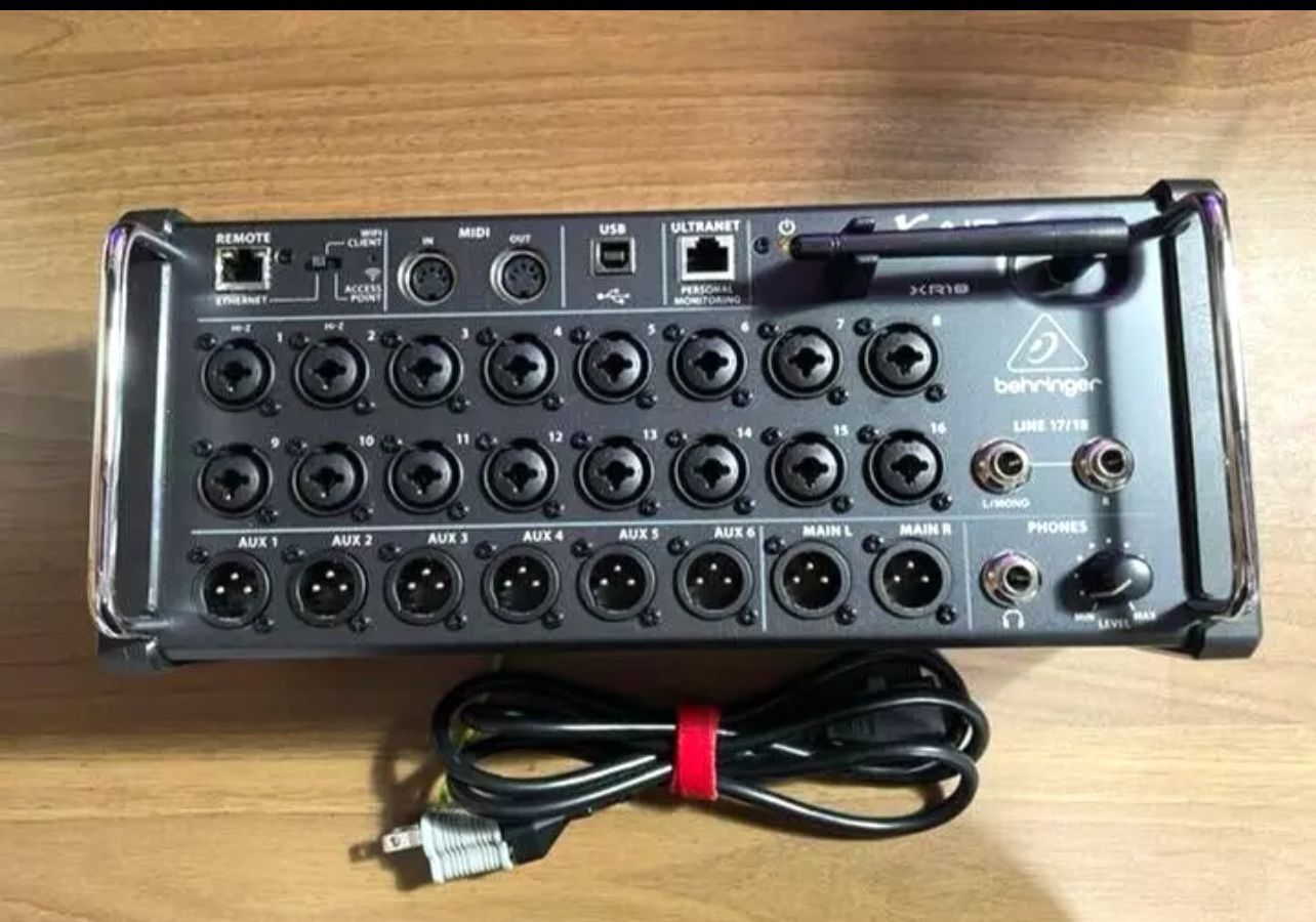 Behringer Xair 18 Digital Mixer