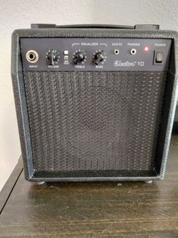 ELECTAR 10 ELECTRIC GUITAR AMP WITH POWER SUPPLY IN VERY GOOD CONDITION. TESTED AND WORKING. $13.00