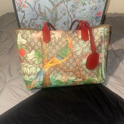 Beautiful Gucci Tote Bag