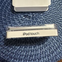 *Brand New, SEALED* Apple Ipod Touch, 7th Generation Silver, 128GB, 