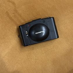 Olympus XA2 