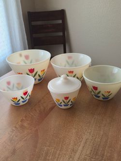 Vintage Anchoe Hocking Tulip Bowl Set