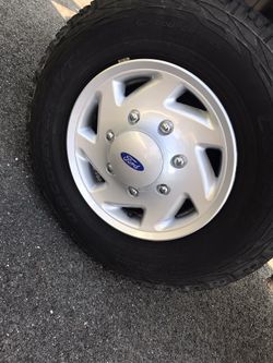 4 Ford van Hubcaps 16” 250-350