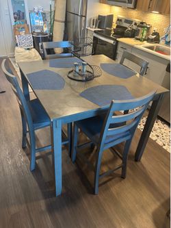 Modern Gray Wooden Dining Table and Chairs Set