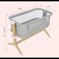 BRAND NEW NEWTON BEDSIDE SLEEPER/BASSINET 