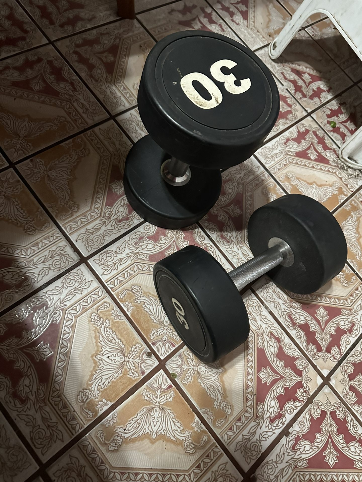Dumbbells  /  Weights