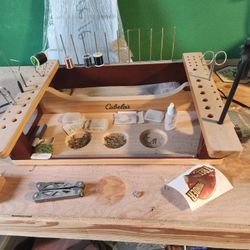 Fly Tying Station With Magnifying Lamp