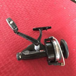 VINTAGE ABU GARCIA CARDINAL 658 SPINNING FISHING REEL JAPAN