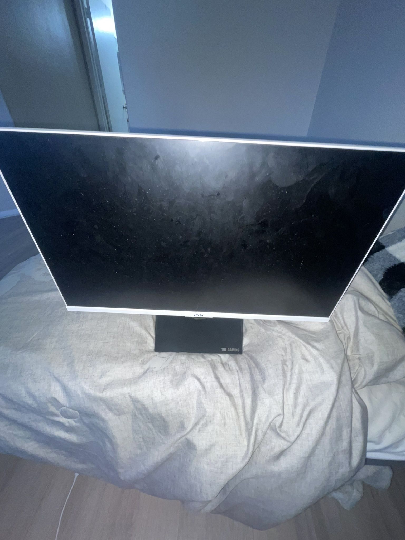 Pixio white gaming monitor 180hz 