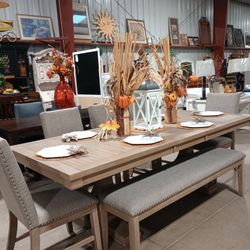 Dining Room Table Sets / Comedores 
