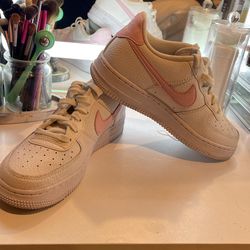 Youth 5.5 White Pink Nike Air Force