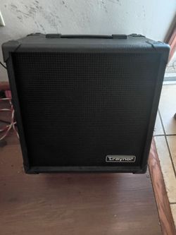 Traynor 80 WATT BASS GUITAR AMP W/LINE OUT