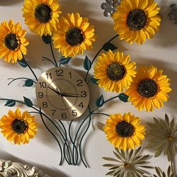 Wall Clock With SunFlower