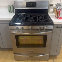 Frigidaire Gallery stove