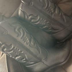 Girl boots
