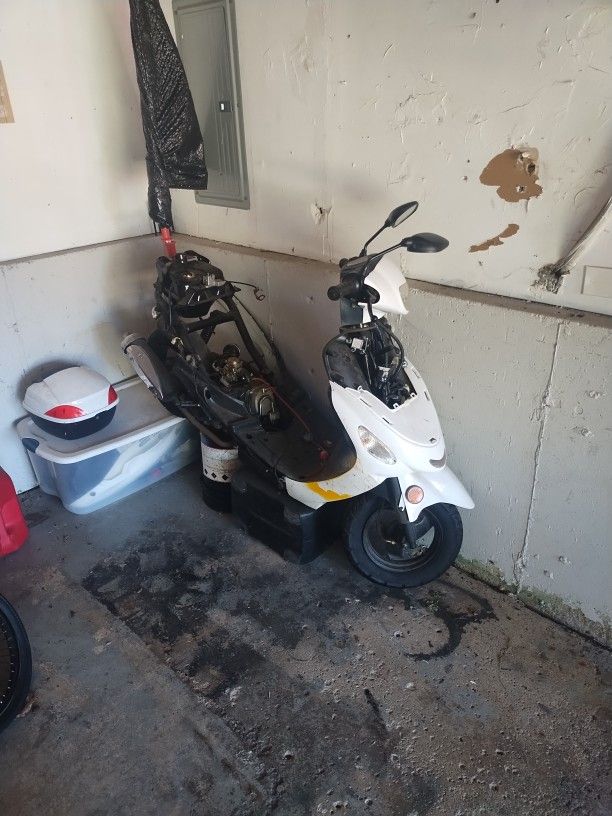 Taotao Scooter - Don't Work - Parts Scooter