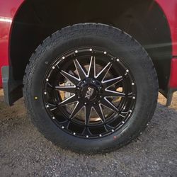 20x10 XM Rines Y Llantas 33/1250/20 WinRun X/RT