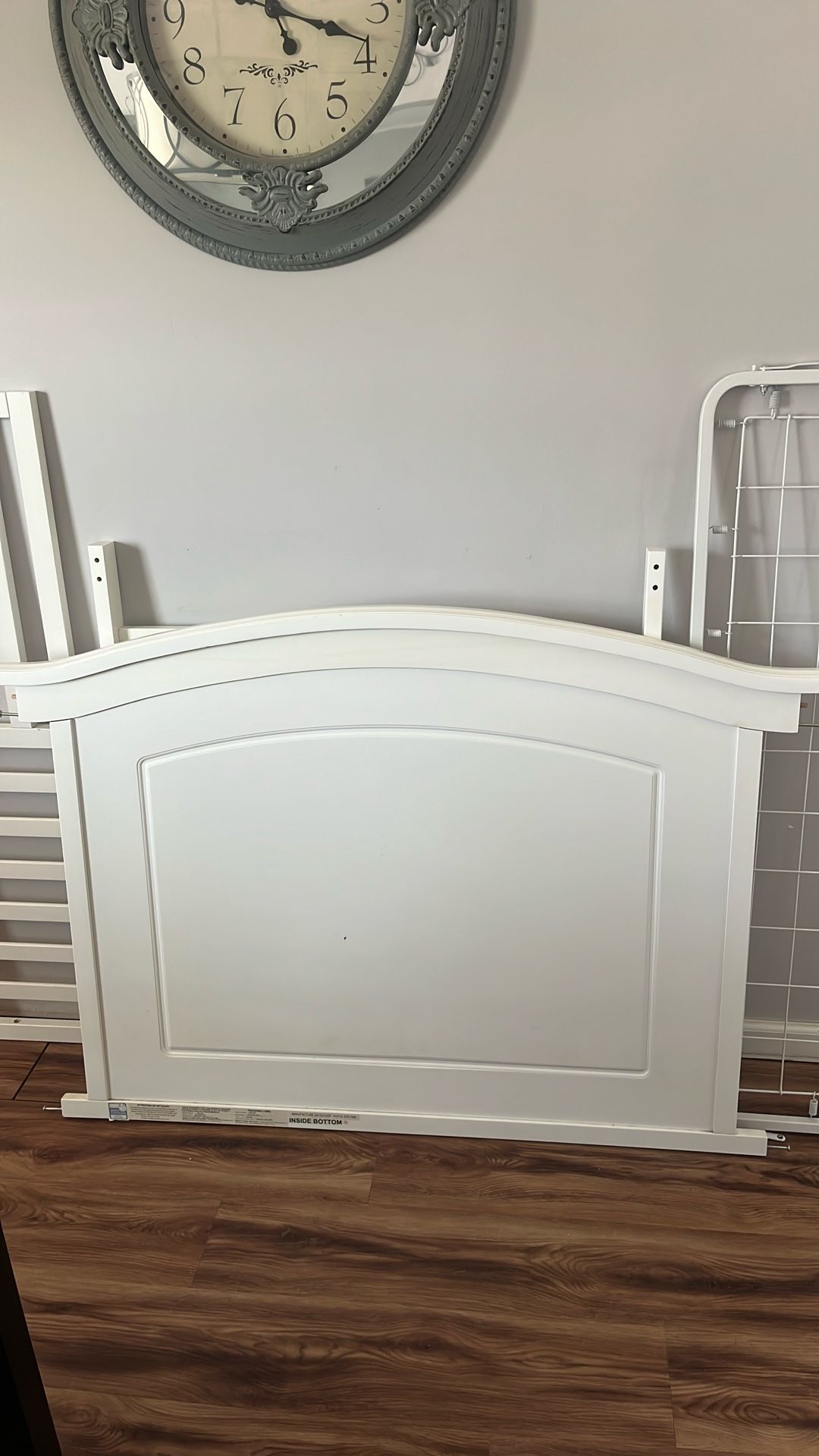 White Crib / Toddler Bed