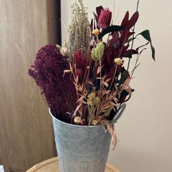 Entire Dry Floral Vase