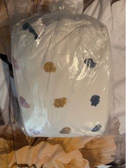 7 0c queeen duvet cover set new and unopened