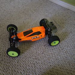 Team Losi 22 2.0 Buggy 