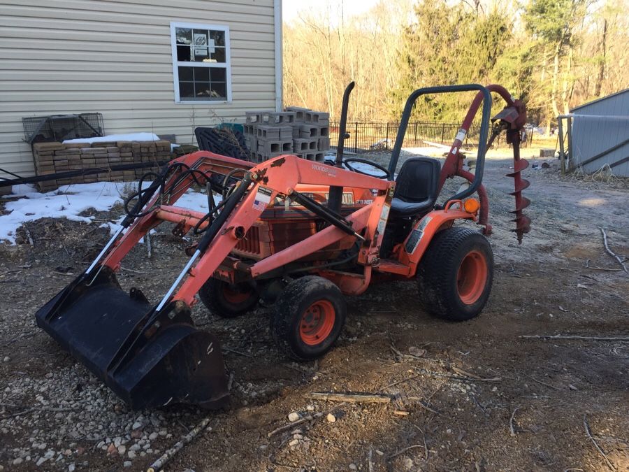 Kubota B1550 w/ front end loader