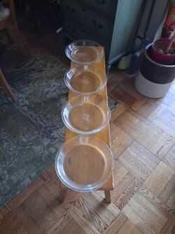 Vintage pyrex pie plates