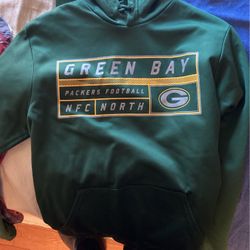 Medium Size Green Bay Packers Hoodie
