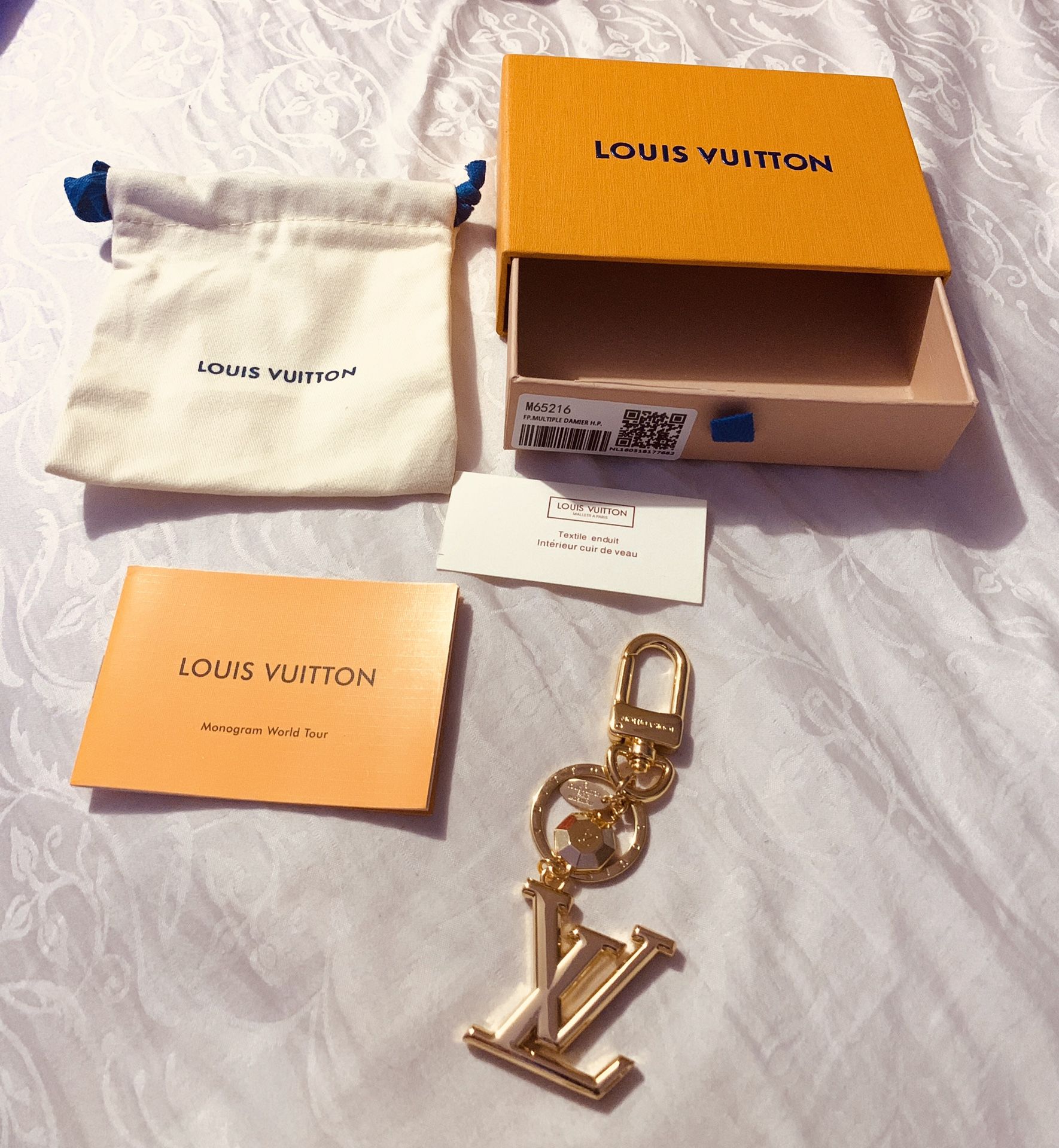 Louis Vuitton facettes bag charm & key holder – My Girlfriend's