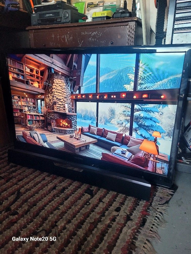 50"LCD TV Insignia with sound board 