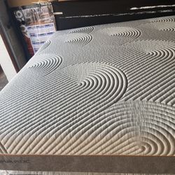 Tempur-Pedic Queen Mattress ONLY - Like NEW