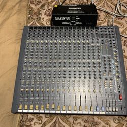 Studiomaster Trilogy 206 Mixer