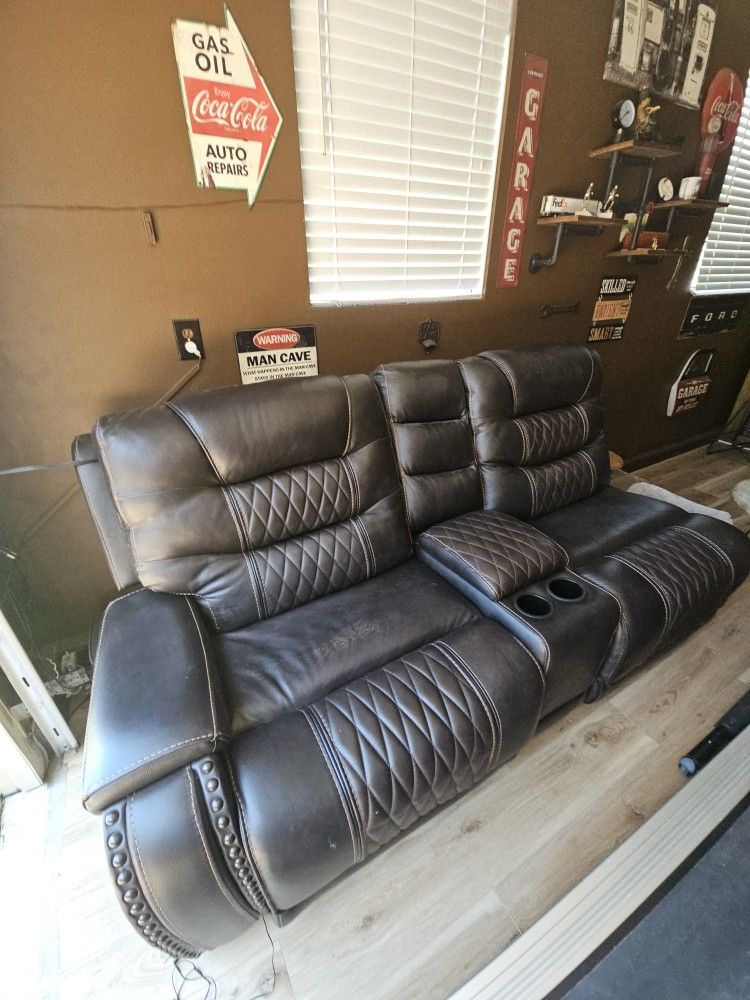 recliner sofa 