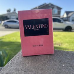 Valentino Donna Born In Roma 