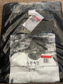 Supreme tee