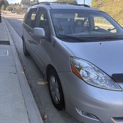 2006 Toyota Sienna