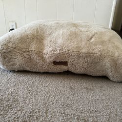Unhide Dogg Bed 