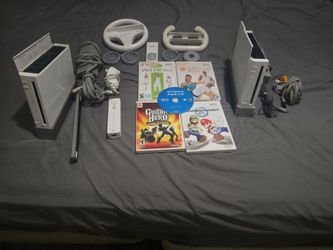 Nintendo Wii Console Bundle with Games and Accessories