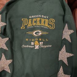 Green Bay Packer Sweatshirt  Women’s Size L 